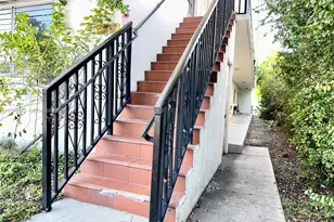 8132 Harding Ave, Miami Beach, FL 33141 - Photo 11