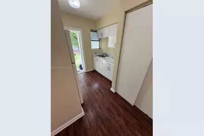 844 NW 18th Ave, Fort Lauderdale, FL 33311 - Photo 13