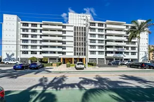 10101 E Bay Harbor Dr, Bay Harbor Islands, FL 33154 - Photo 23