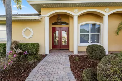 315 SE Fisk Rd, Port Saint Lucie, FL 34984 - Photo 5