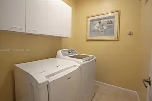 15826 NW 11th St, Pembroke Pines, FL 33028 - Photo 15