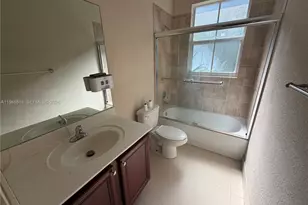 20715 NE 10th Ct, Miami, FL 33179 - Photo 25