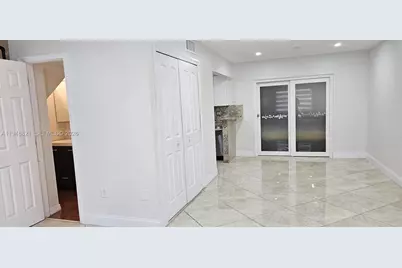 120 SW 108th Ave #I1, Sweetwater, FL 33174 - Photo 5