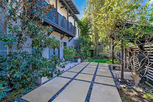 1680 Onaway Dr, Coconut Grove, FL 33133 - Photo 47