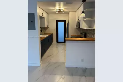 117 NE 2nd Ter #FRONT, Hallandale Beach, FL 33009 - Photo 5