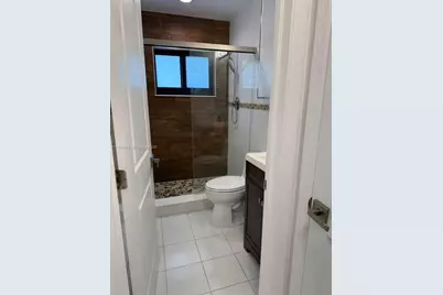 117 NE 2nd Ter #FRONT, Hallandale Beach, FL 33009 - Photo 15