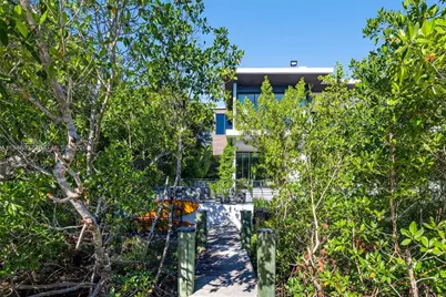 132 Paloma Dr, Coral Gables, FL 33143 - Photo 75