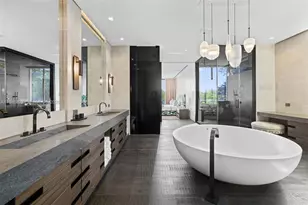 132 Paloma Dr, Coral Gables, FL 33143 - Photo 39