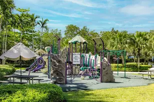 132 Paloma Dr, Coral Gables, FL 33143 - Photo 77