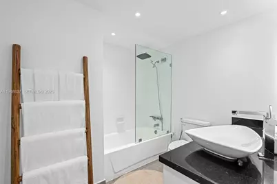 1000 West Ave #609, Miami Beach, FL 33139 - Photo 23