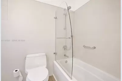 3757 Prairie Ave, Miami Beach, FL 33140 - Photo 15