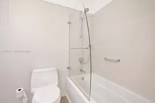 3757 Prairie Ave, Miami Beach, FL 33140 - Photo 15
