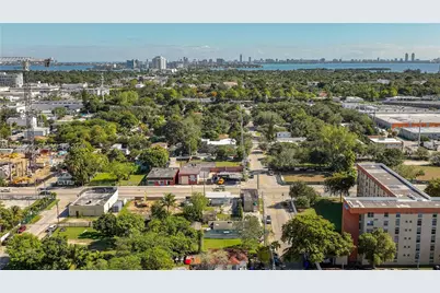 167 NE 76th St, Miami, FL 33138 - Photo 11