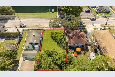 167 NE 76th St, Miami, FL 33138 - Photo 9