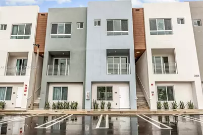 2555 NE 193rd St #2220, Miami, FL 33180 - Photo 3