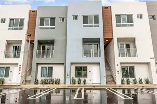 2555 NE 193rd St, Miami, FL 33180 - Photo 3