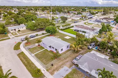 14625 SW 104th Pl, Miami, FL 33176 - Photo 35