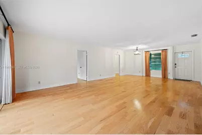 8525 SW 100th Ave, Miami, FL 33173 - Photo 5