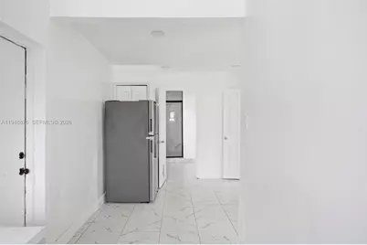 2280 SW 43rd Ave #2, Fort Lauderdale, FL 33317 - Photo 9