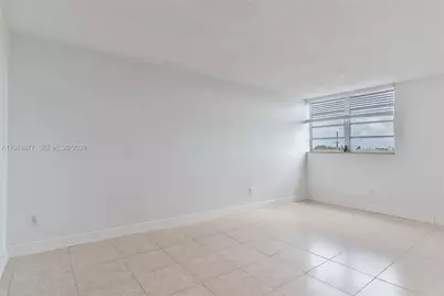 8895 Fontainebleau Blvd #407, Miami, FL 33172 - Photo 11