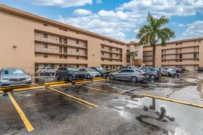 8895 Fontainebleau Blvd #407, Miami, FL 33172 - Photo 21