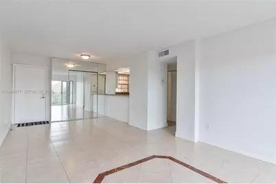 8895 Fontainebleau Blvd #407, Miami, FL 33172 - Photo 9