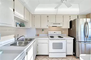 440 Seaview Ct, Marco Island, FL 34145 - Photo 9