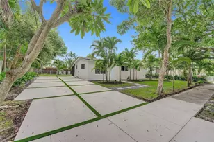 21021 NE 13th Pl, Miami, FL 33179 - Photo 37
