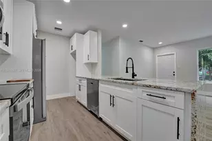 21021 NE 13th Pl, Miami, FL 33179 - Photo 31
