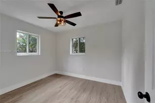 21021 NE 13th Pl, Miami, FL 33179 - Photo 23