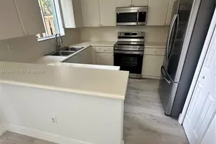 1481 SE 24th Ct, Homestead, FL 33035 - Photo 11