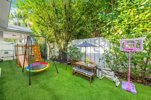 71 NE 46th St, Miami, FL 33137 - Photo 27