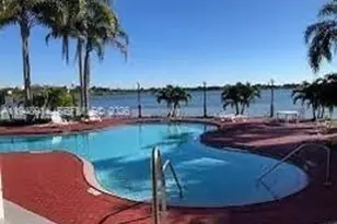 2851 N Oakland Forest Dr, Oakland Park, FL 33309 - Photo 17