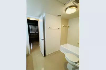 2851 N Oakland Forest Dr #110, Oakland Park, FL 33309 - Photo 11