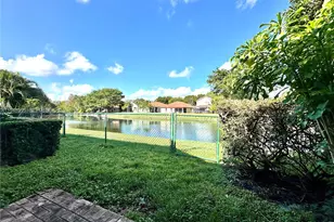 1013 Via Jardin, Riviera Beach, FL 33418 - Photo 17