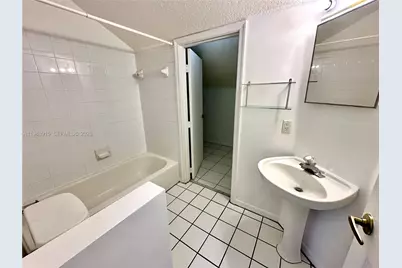 1013 Via Jardin #0, Riviera Beach, FL 33418 - Photo 11