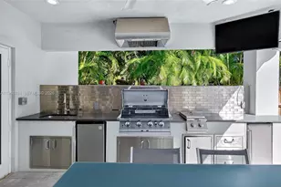 831 NE 109th St, Biscayne Park, FL 33161 - Photo 13