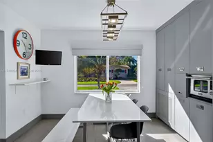 831 NE 109th St, Biscayne Park, FL 33161 - Photo 27