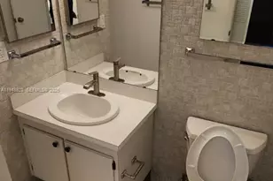 20379 W Country Club Dr, Aventura, FL 33180 - Photo 9