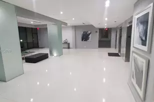 20379 W Country Club Dr, Aventura, FL 33180 - Photo 17