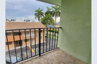 1519 W 42nd Pl #17, Hialeah, FL 33012 - Photo 21