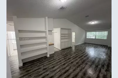 18336 NW 68th Ave #L, Hialeah, FL 33015 - Photo 5
