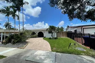 2827 McKinley St, Hollywood, FL 33020 - Photo 3
