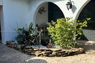 2827 McKinley St, Hollywood, FL 33020 - Photo 39