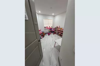 4957 Tradewinds Ter #704, Dania Beach, FL 33312 - Photo 19