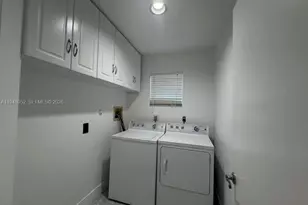 189 Cameron Dr, Weston, FL 33326 - Photo 15