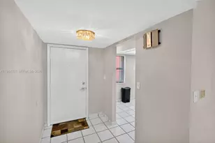 9937 NW 9th St Circle, Miami, FL 33172 - Photo 33