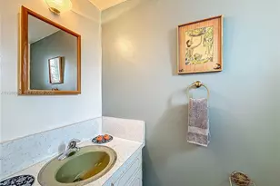 2205 NE 123rd St, North Miami, FL 33181 - Photo 13