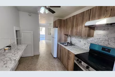 329 SW 6th Ave #2, Miami, FL 33130 - Photo 7