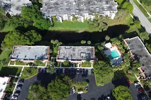 410 Lakeview Dr, Weston, FL 33326 - Photo 23